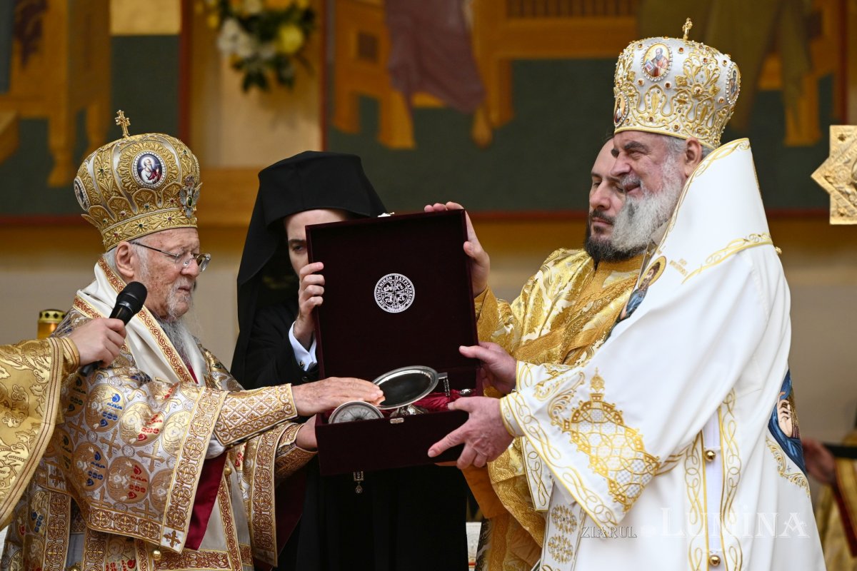 Serbare istorică a hramului de toamnă al Catedralei Patriarhale 346117