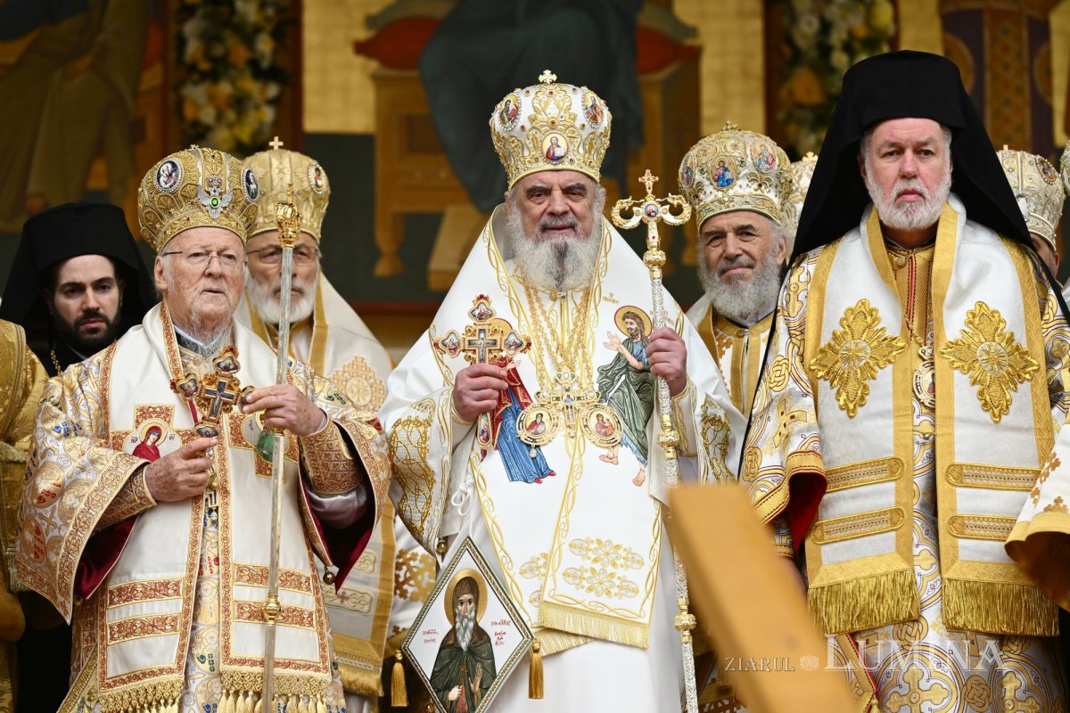 Serbare istorică a hramului de toamnă al Catedralei Patriarhale 346121
