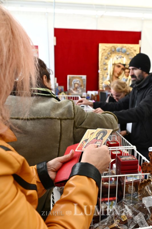 Continuă pelerinajul la Catedrala Mântuirii Neamului 346361