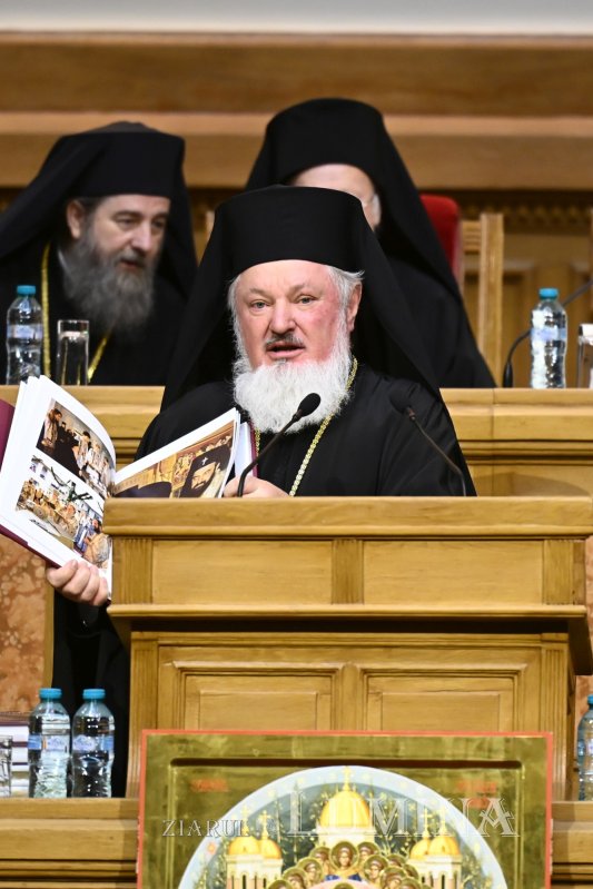 Ședință solemnă a Sfântului Sinod la Palatul Patriarhiei 346234