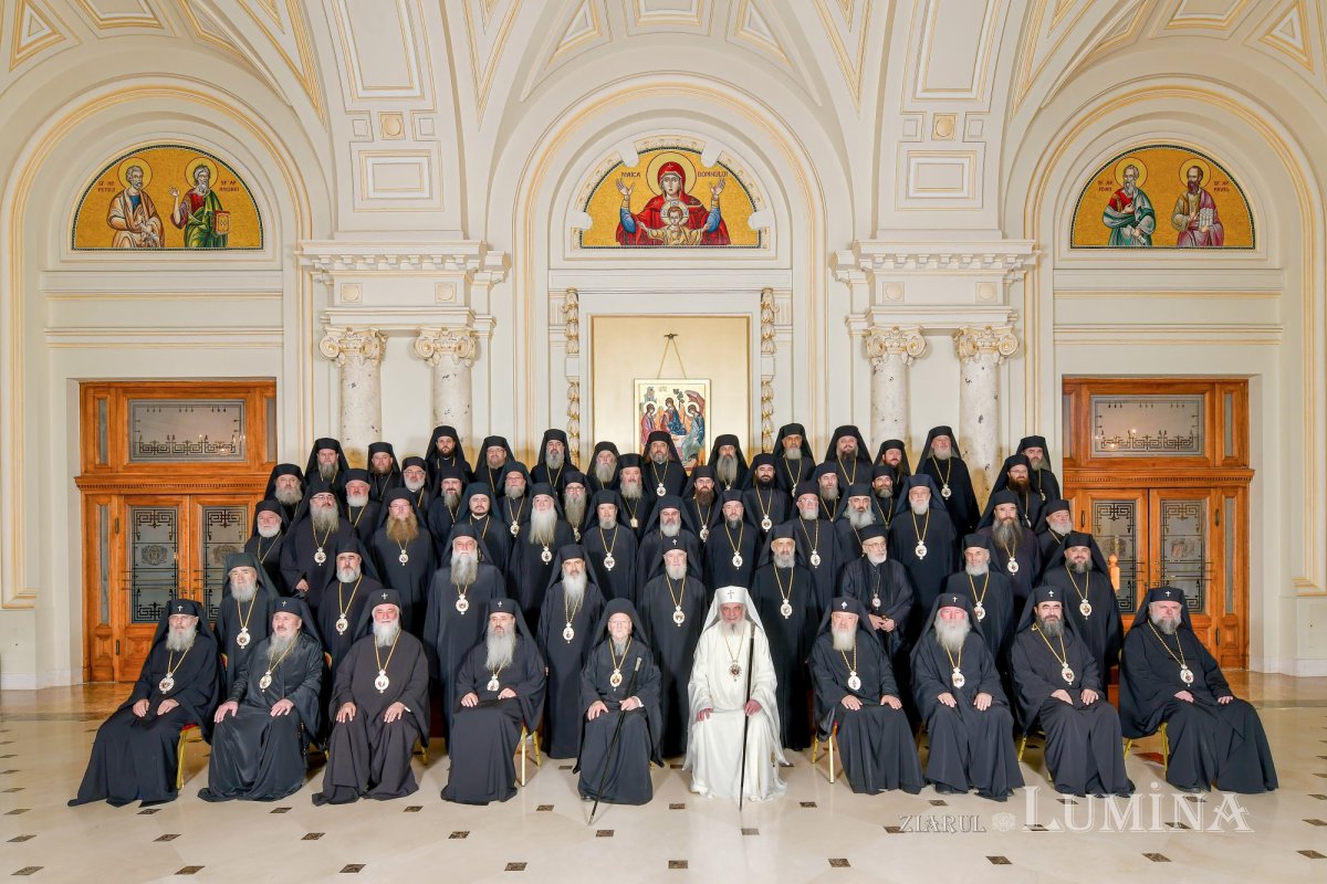 Ședință solemnă a Sfântului Sinod la Palatul Patriarhiei 346259
