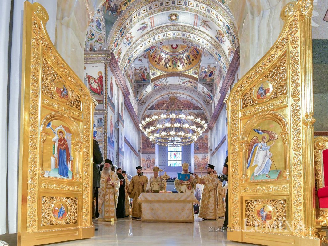 Sfințirea picturii Catedralei - harul lui Dumnezeu şi continuitatea Tradiției creștine 346131