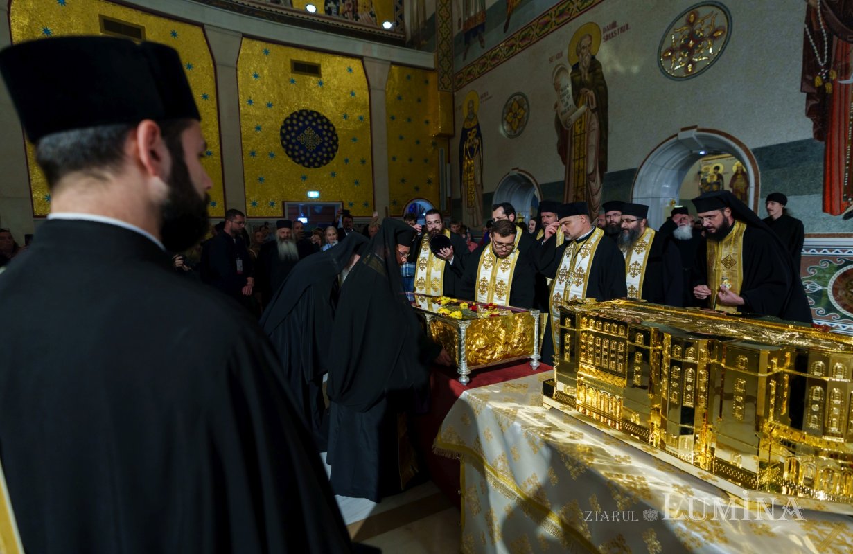Moaștele Sfântului Cuvios Dimitrie cel Nou au fost duse în Catedrala Națională 346475