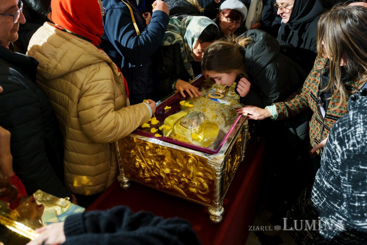 Moaștele Sfântului Cuvios Dimitrie cel Nou au fost duse în Catedrala Națională 346482