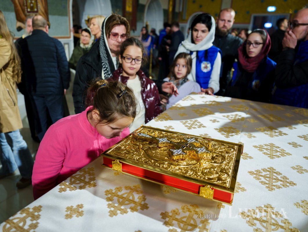 Moaștele Sfântului Cuvios Dimitrie cel Nou au fost duse în Catedrala Națională 346484