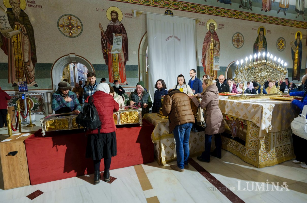 Moaștele Sfântului Cuvios Dimitrie cel Nou au fost duse în Catedrala Națională 346489
