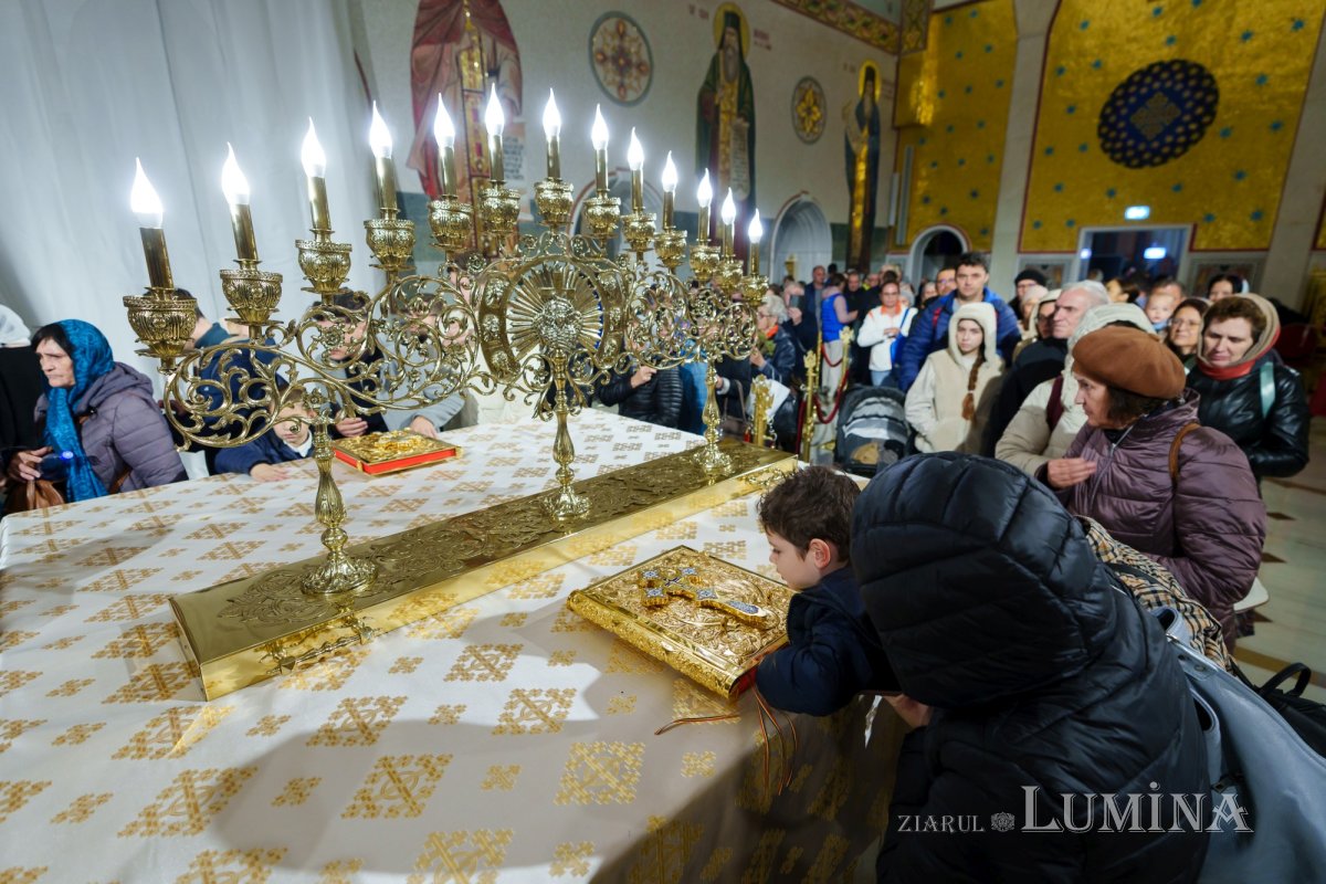 Moaștele Sfântului Cuvios Dimitrie cel Nou au fost duse în Catedrala Națională 346494