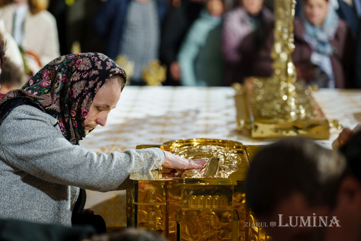 Moaștele Sfântului Cuvios Dimitrie cel Nou au fost duse în Catedrala Națională 346496