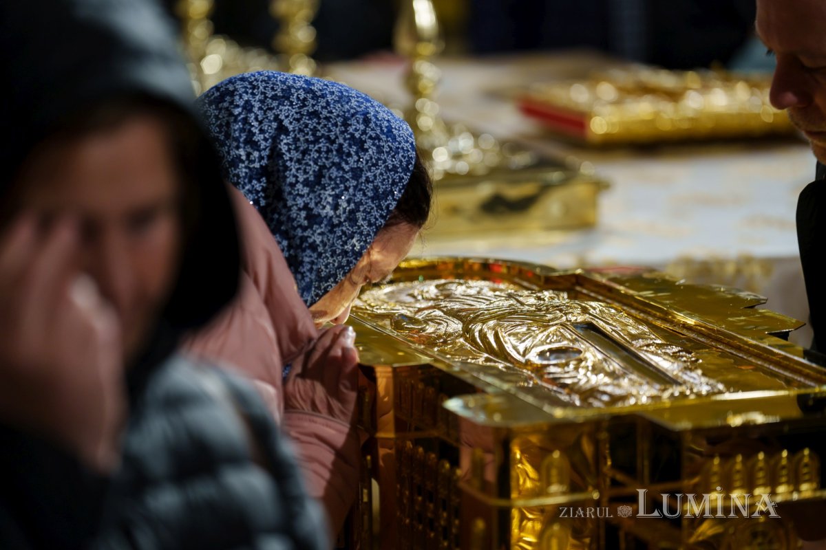 Moaștele Sfântului Cuvios Dimitrie cel Nou au fost duse în Catedrala Națională 346497