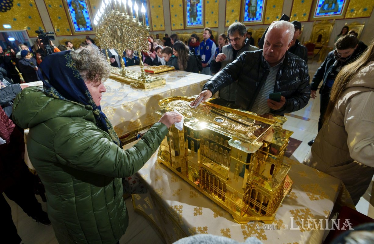 Moaștele Sfântului Cuvios Dimitrie cel Nou au fost duse în Catedrala Națională 346501