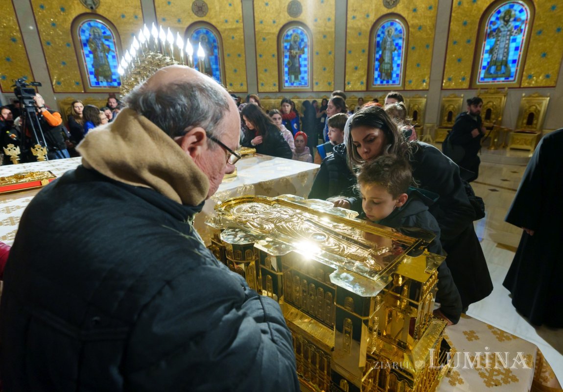 Moaștele Sfântului Cuvios Dimitrie cel Nou au fost duse în Catedrala Națională 346502