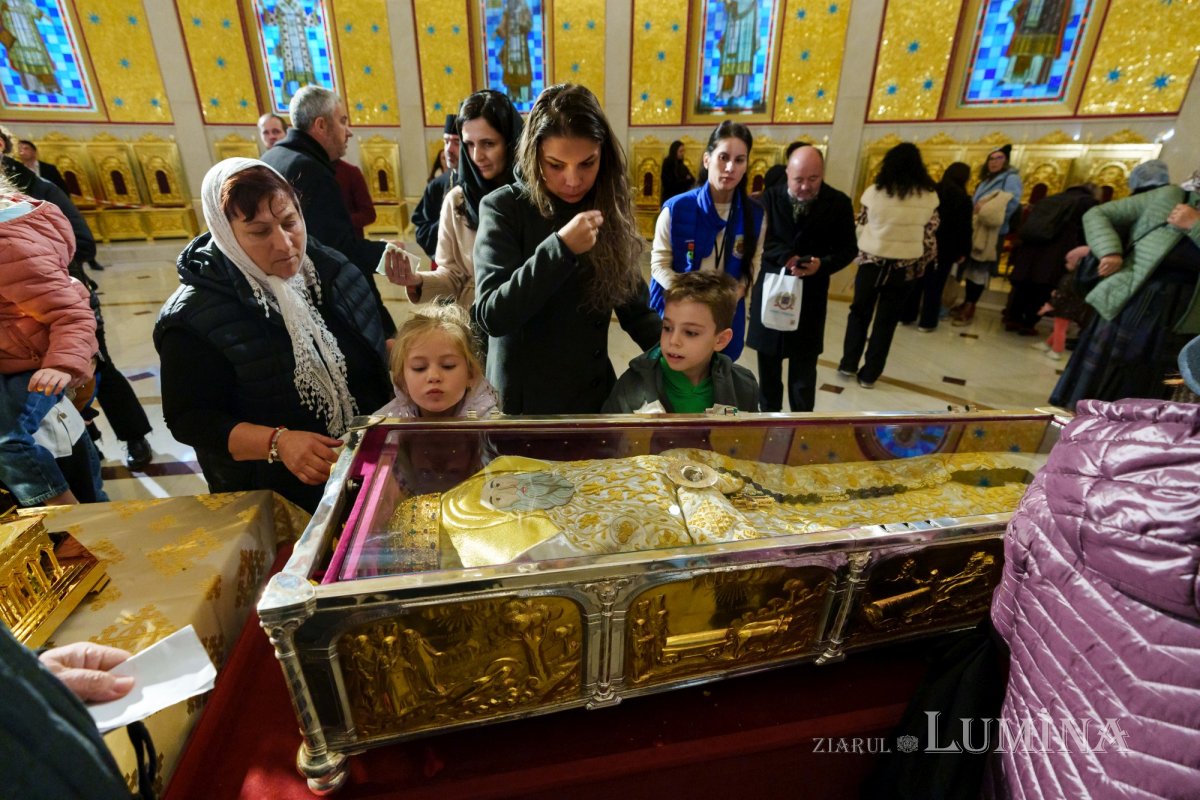 Moaștele Sfântului Cuvios Dimitrie cel Nou au fost duse în Catedrala Națională 346503