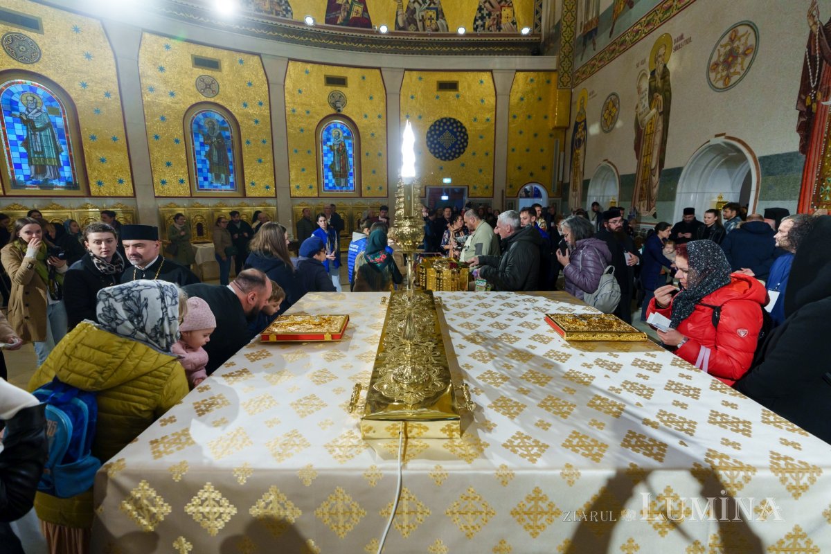 Moaștele Sfântului Cuvios Dimitrie cel Nou au fost duse în Catedrala Națională 346504