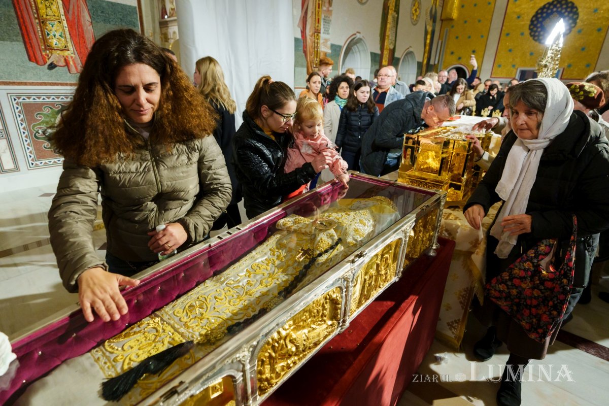 Moaștele Sfântului Cuvios Dimitrie cel Nou au fost duse în Catedrala Națională 346509