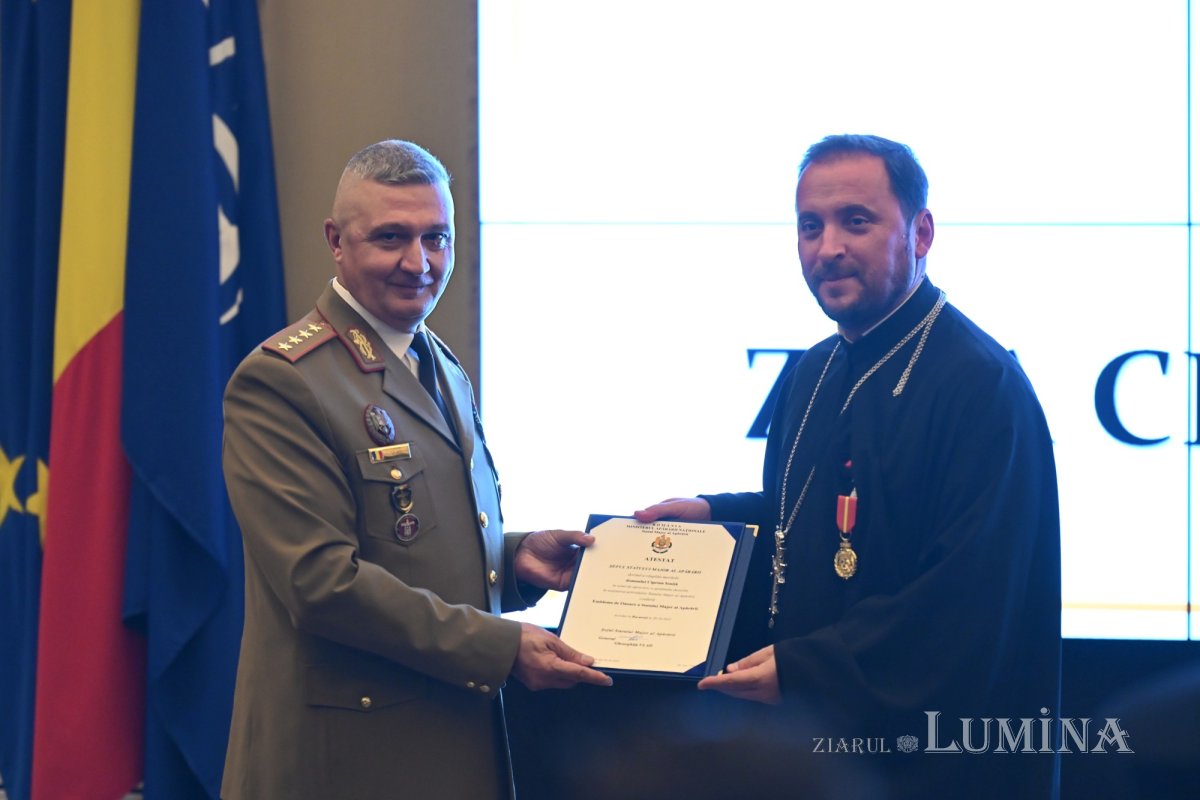 Moment festiv la Cercul Militar Național 346588