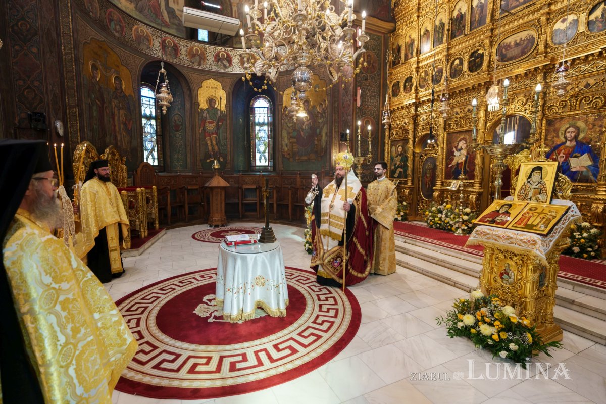 Te Deum la centenarul întronizării primului Patriarh al României 346697