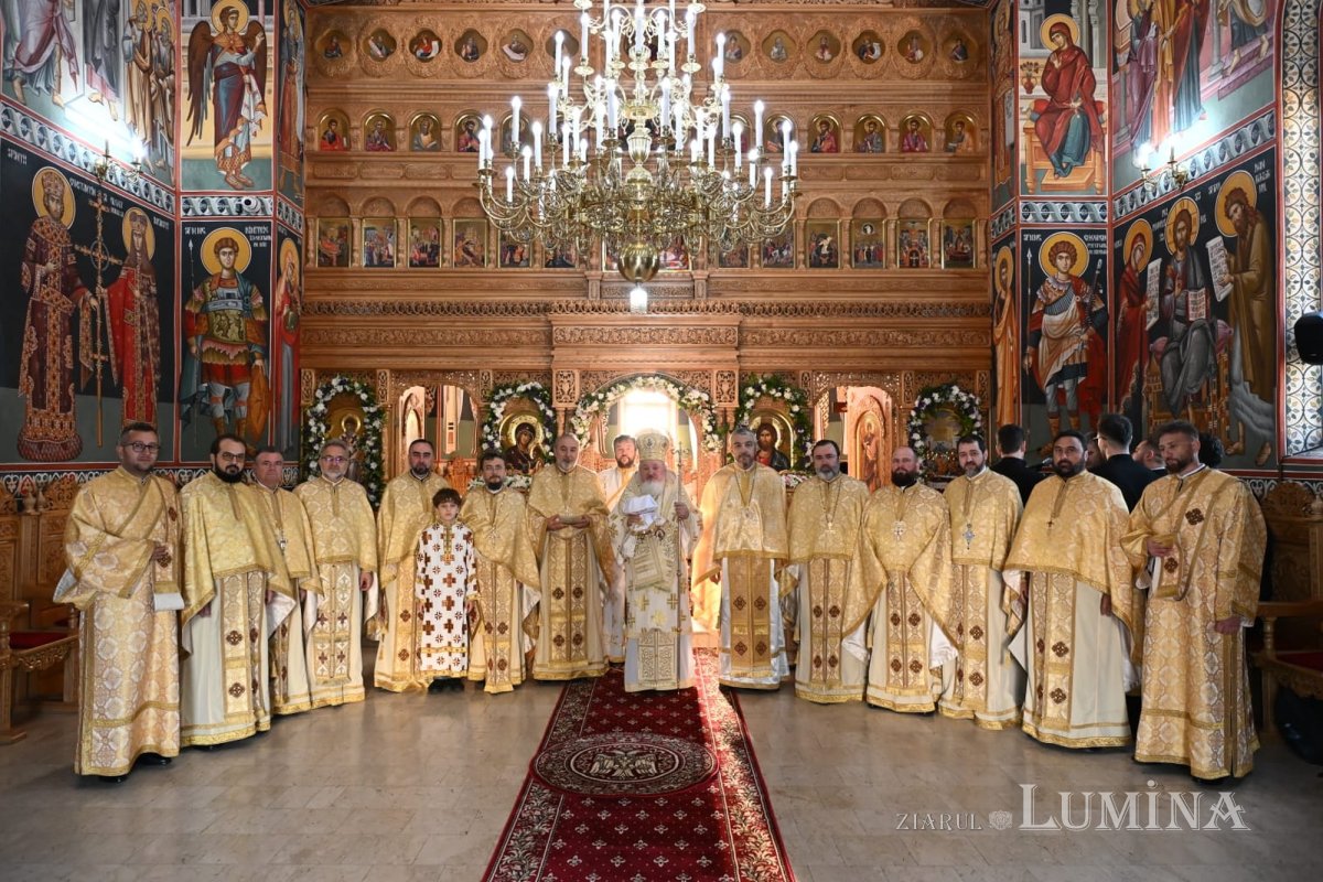 Veșmânt de har pentru o biserică bucureșteană 346772