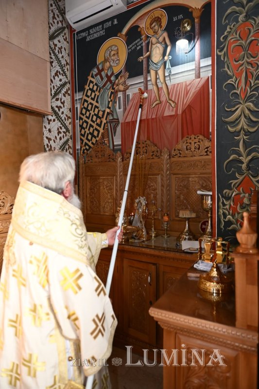 Veșmânt de har pentru o biserică bucureșteană 346775