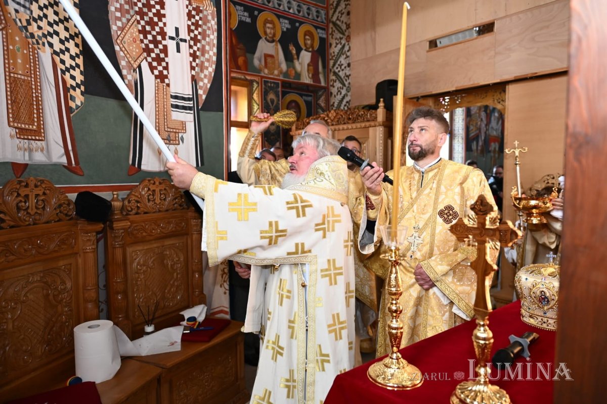 Veșmânt de har pentru o biserică bucureșteană 346781