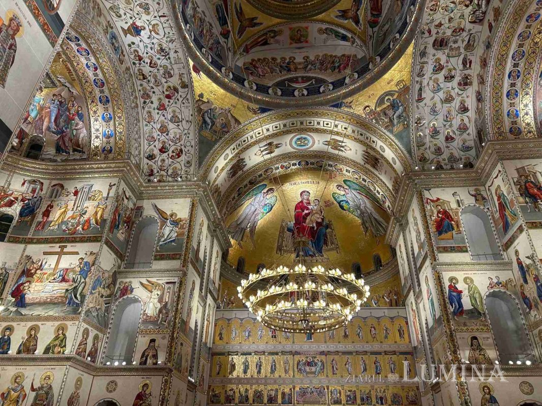 Pelerin la Catedrală 346971