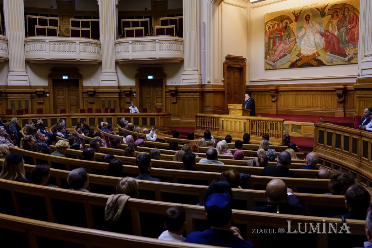 Evenimentul „Istorie și artă în România” la Palatul Patriarhiei 347225