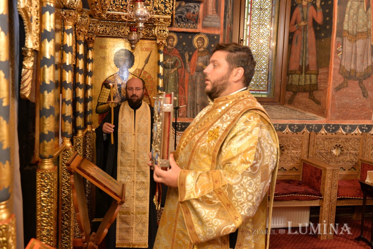 „Arhanghelii și îngerii, slujitorii cerești cei mai apropiați de oameni” 347356