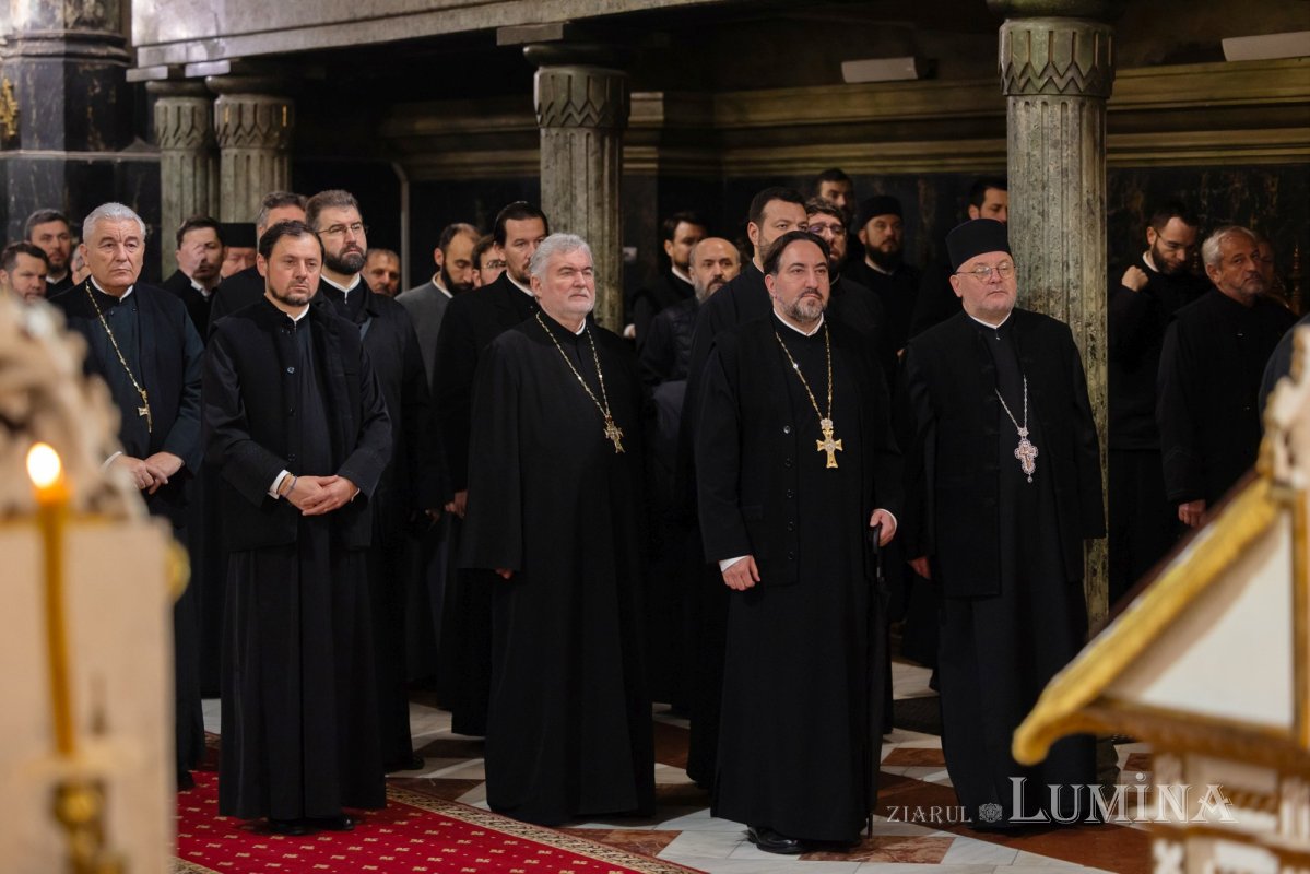 Chipuri de părinți duhovnicești evidențiate clericilor din București și Ilfov 347560