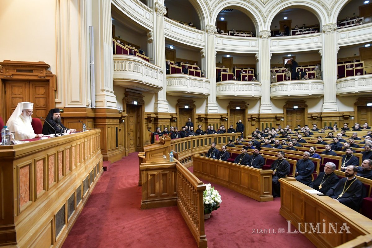 Chipuri de părinți duhovnicești evidențiate clericilor din București și Ilfov 347573