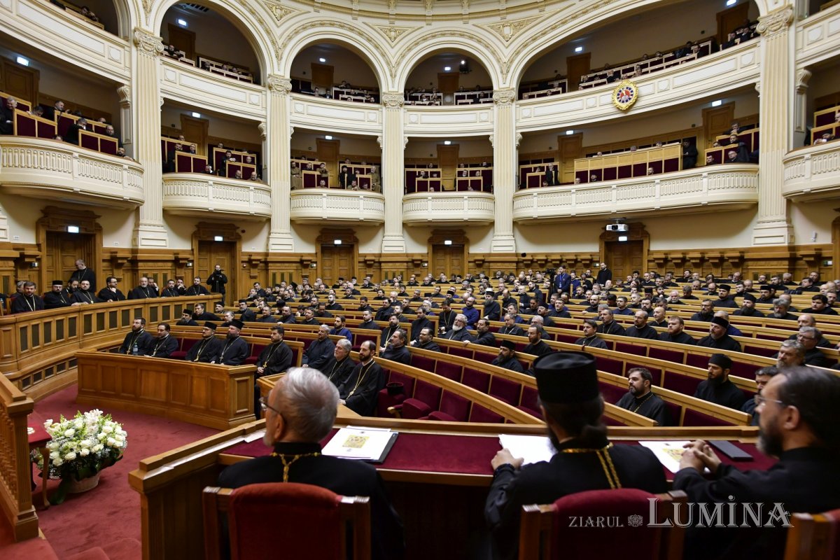 Chipuri de părinți duhovnicești evidențiate clericilor din București și Ilfov 347574