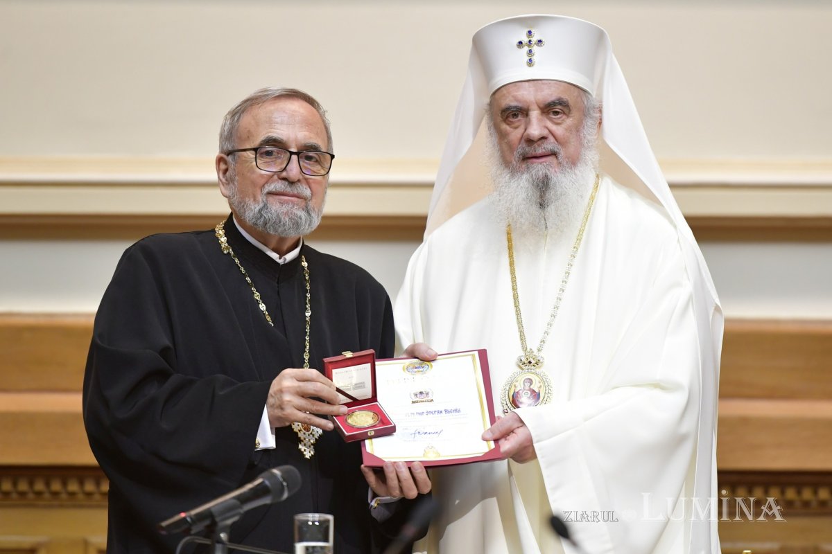 Chipuri de părinți duhovnicești evidențiate clericilor din București și Ilfov 347582