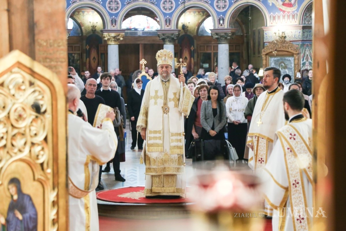 Mitropolitul Ardealului la ceas aniversar 348116