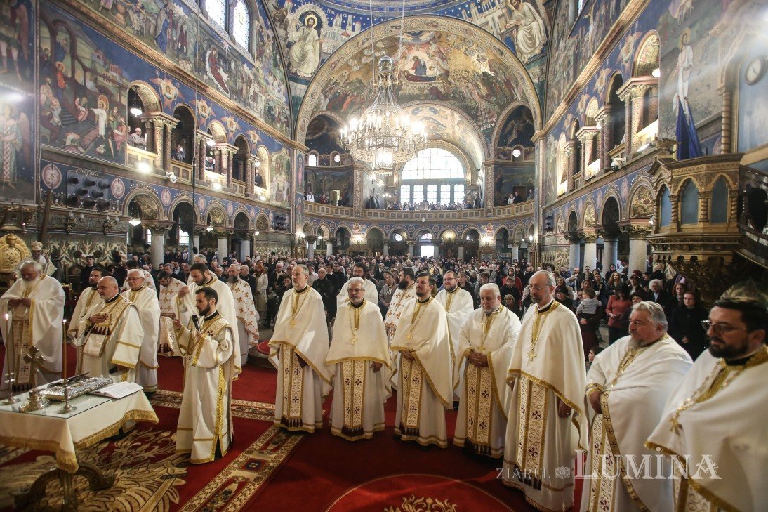 Mitropolitul Ardealului la ceas aniversar 348120