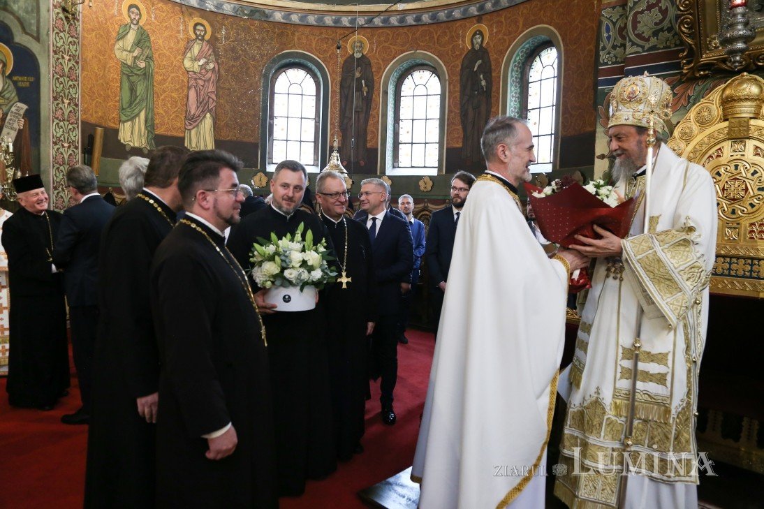 Mitropolitul Ardealului la ceas aniversar 348123