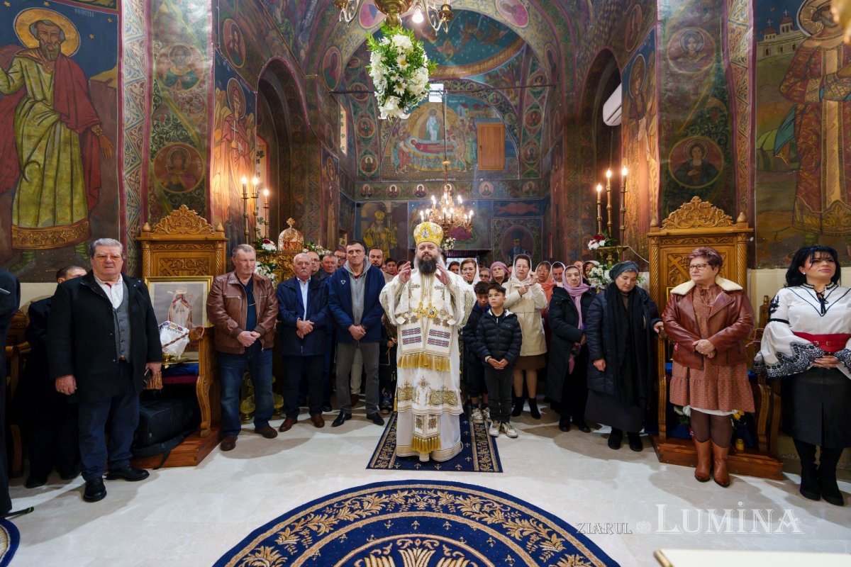 Sfințirea Altarului de vară al Parohiei Domneștii de Jos 348663