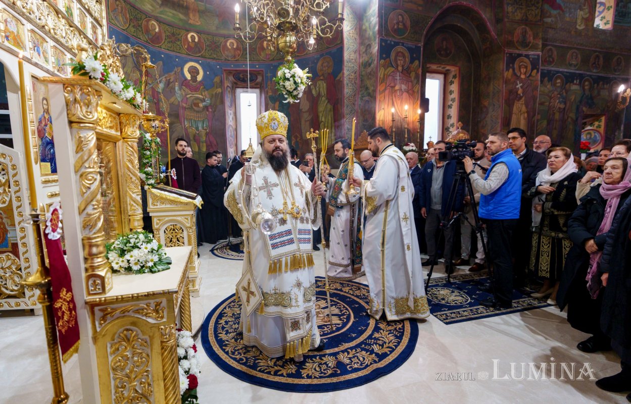 Sfințirea Altarului de vară al Parohiei Domneștii de Jos 348665