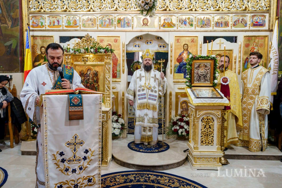 Sfințirea Altarului de vară al Parohiei Domneștii de Jos 348667