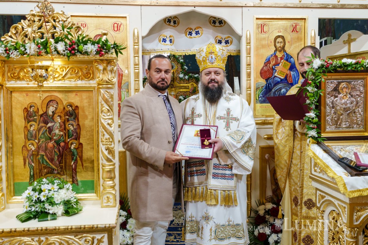 Sfințirea Altarului de vară al Parohiei Domneștii de Jos 348675