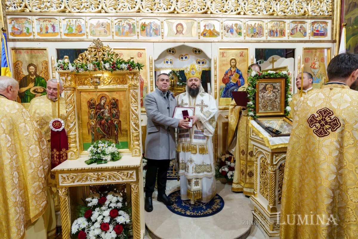 Sfințirea Altarului de vară al Parohiei Domneștii de Jos 348676