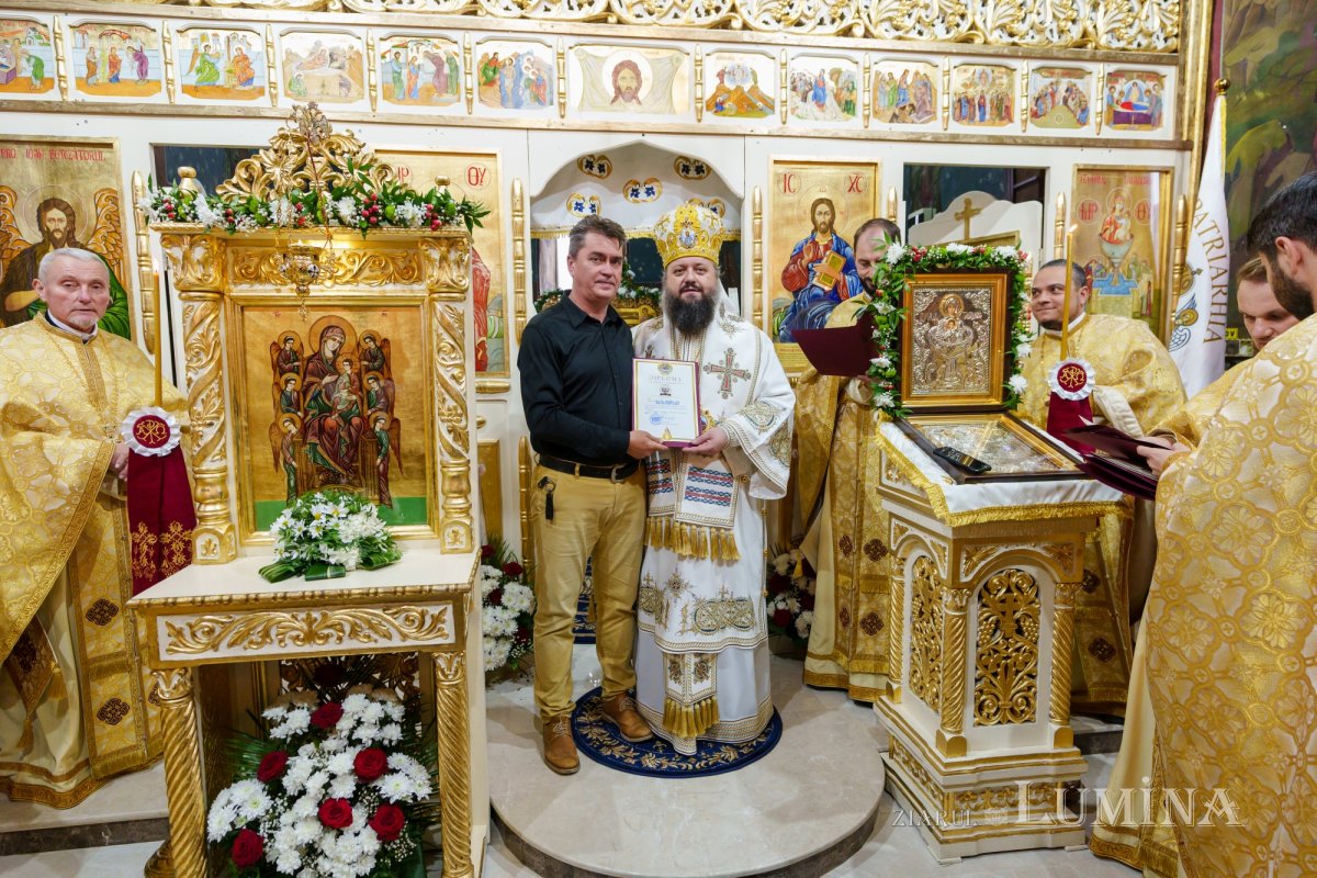 Sfințirea Altarului de vară al Parohiei Domneștii de Jos 348678