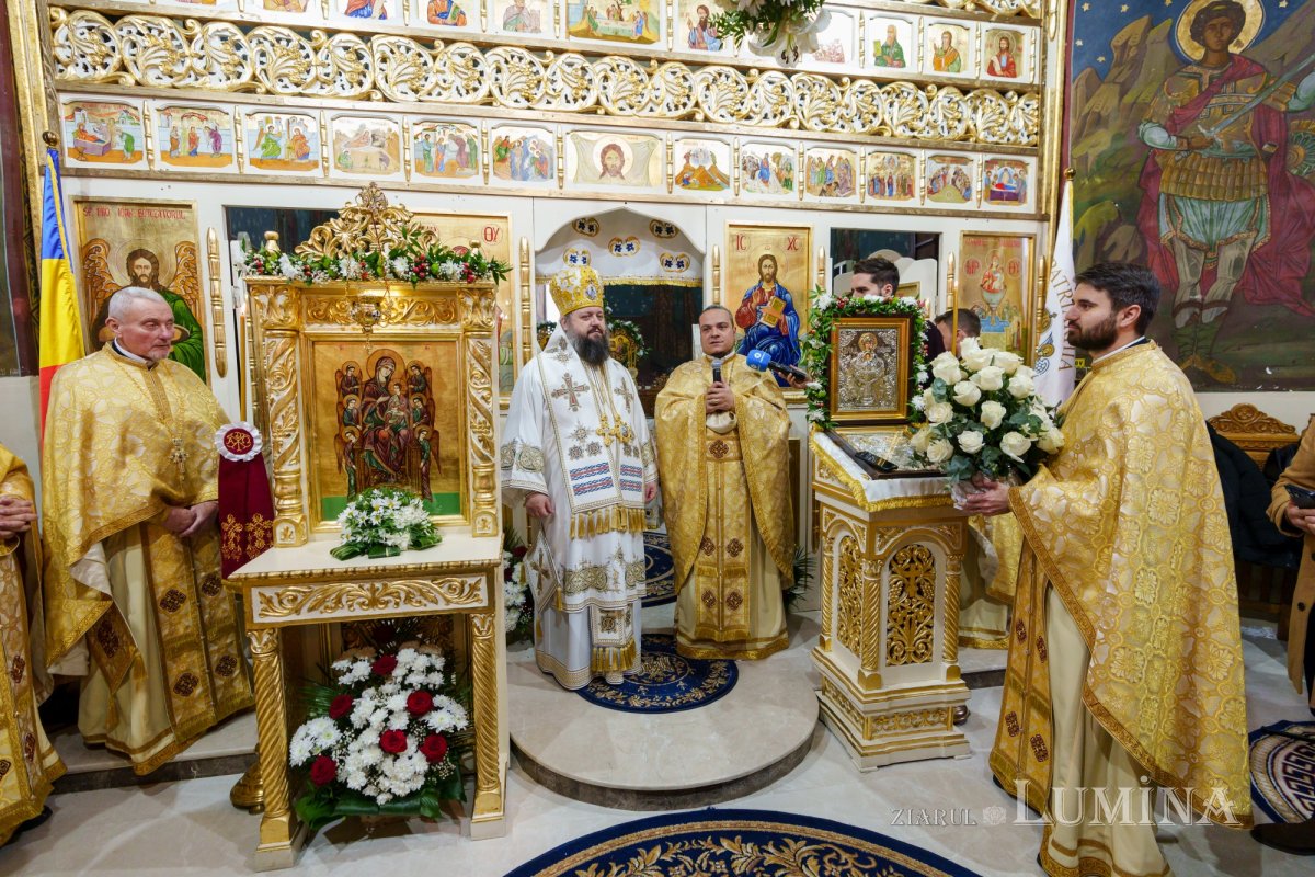 Sfințirea Altarului de vară al Parohiei Domneștii de Jos 348683