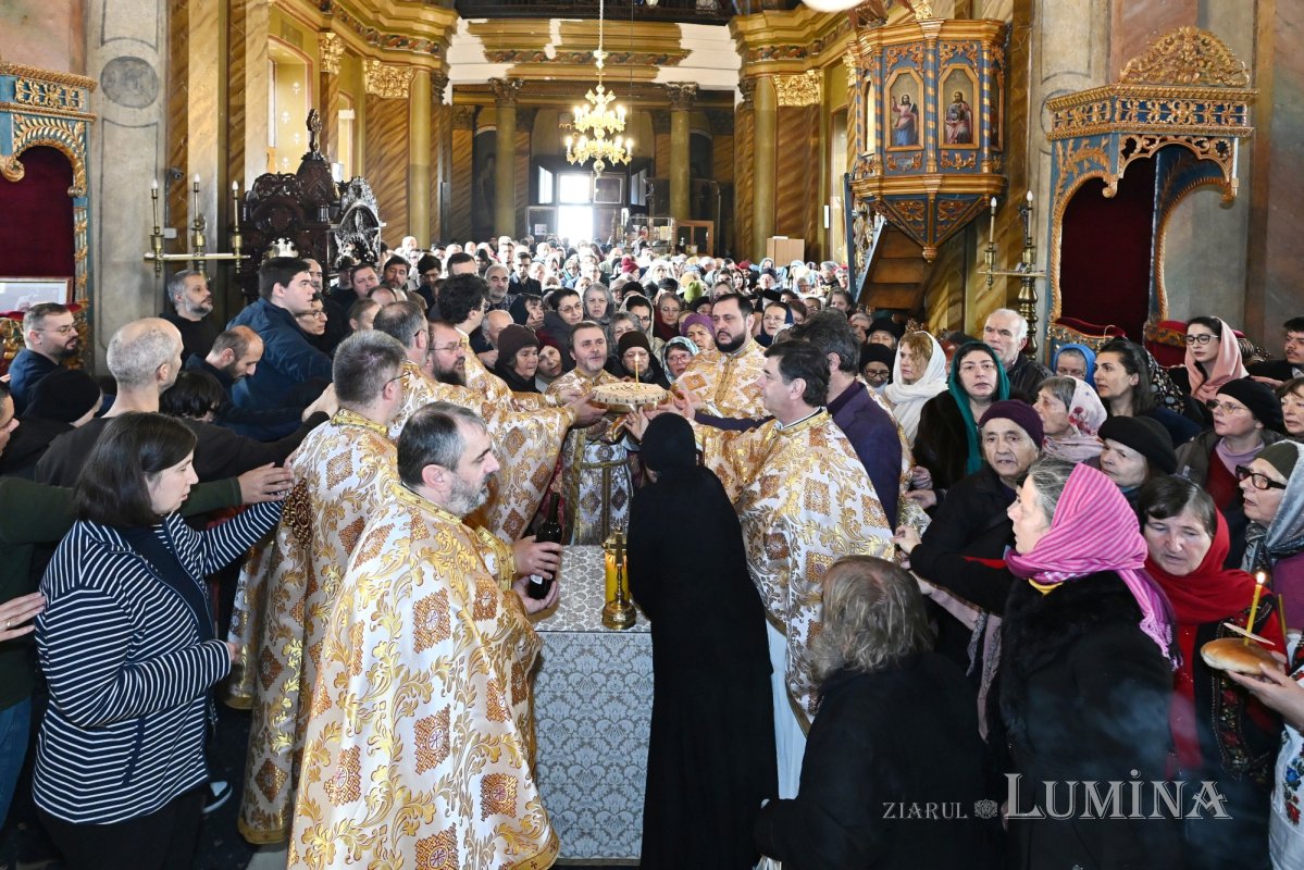 Zi de bucurie pentru studenții teologi bucureșteni 348835
