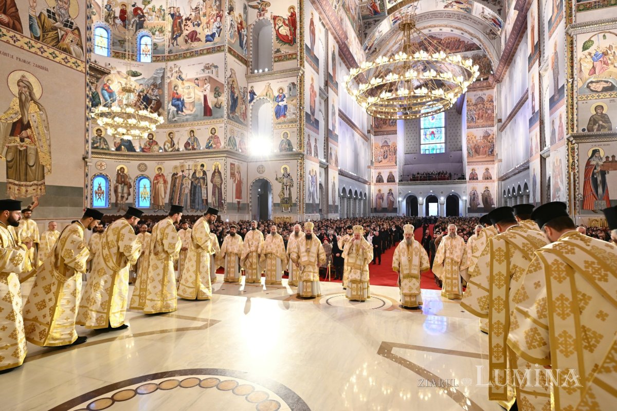 Prăznuire liturgică solemnă a Sfântului Apostol Andrei în București 349259