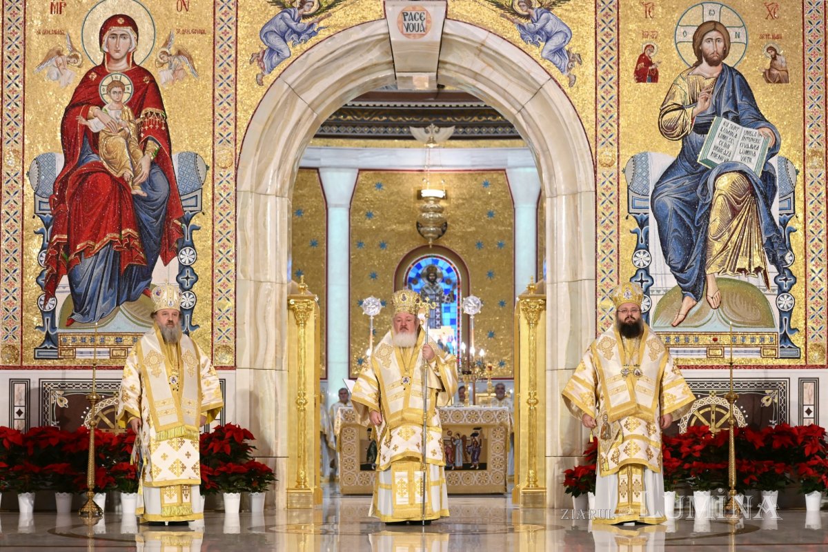 Prăznuire liturgică solemnă a Sfântului Apostol Andrei în București 349264