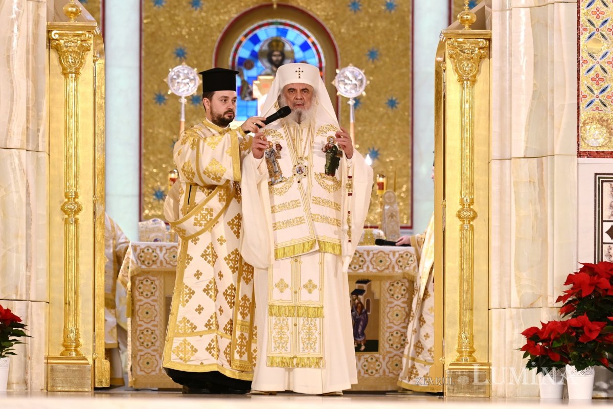 Prăznuire liturgică solemnă a Sfântului Apostol Andrei în București 349273