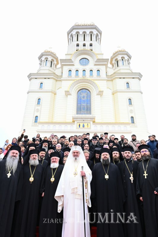 Prăznuire liturgică solemnă a Sfântului Apostol Andrei în București 349280