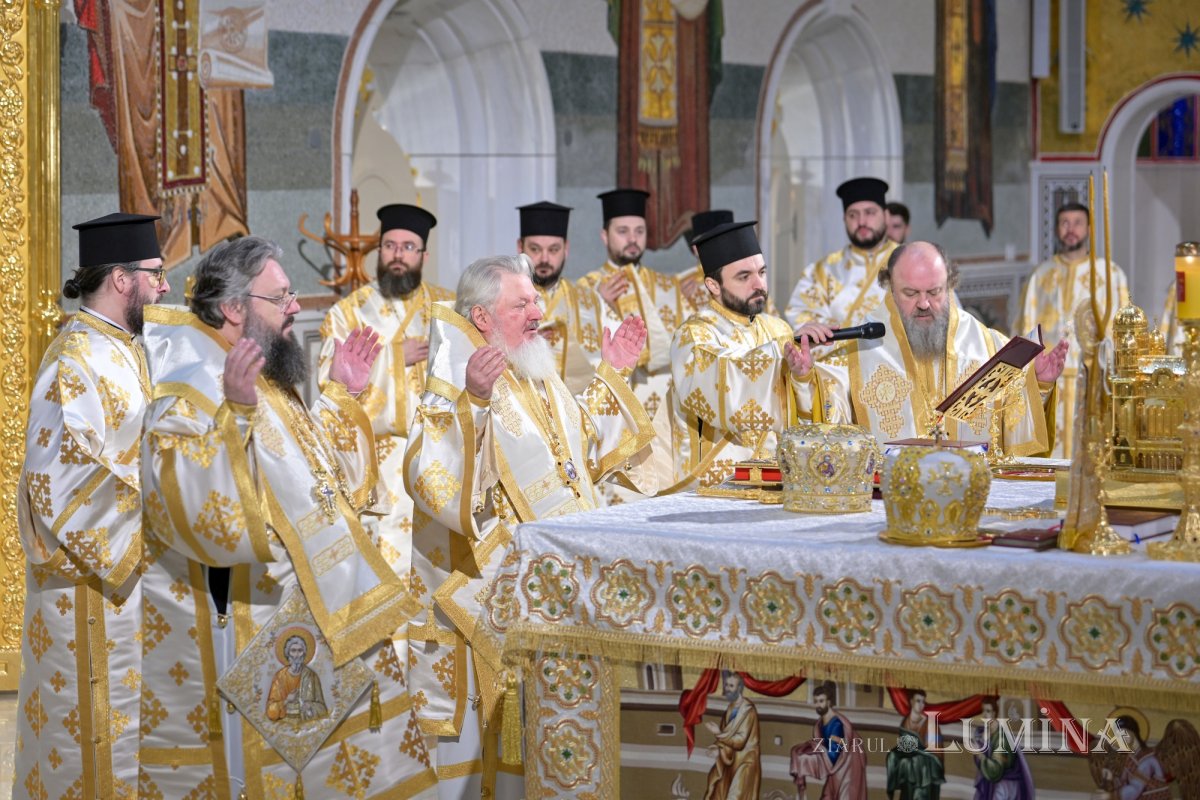 Prăznuire liturgică solemnă a Sfântului Apostol Andrei în București 349281