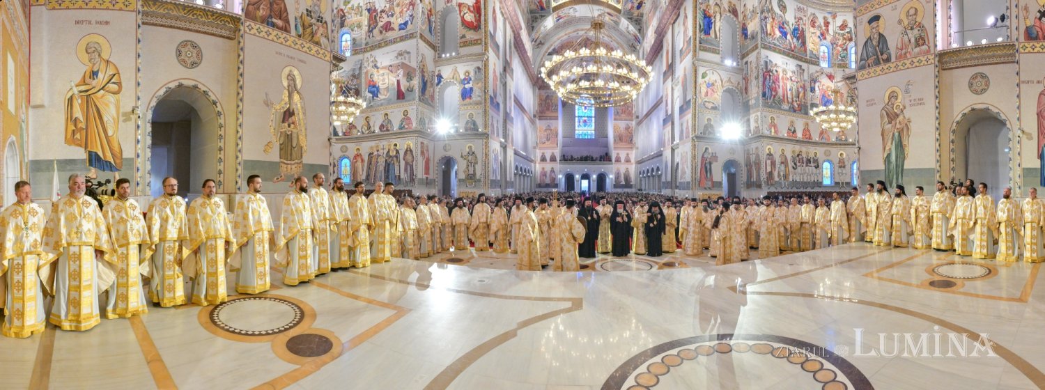Prăznuire liturgică solemnă a Sfântului Apostol Andrei în București 349282