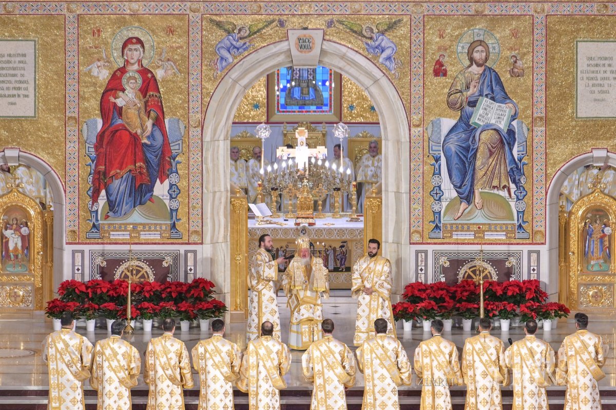 Prăznuire liturgică solemnă a Sfântului Apostol Andrei în București 349288