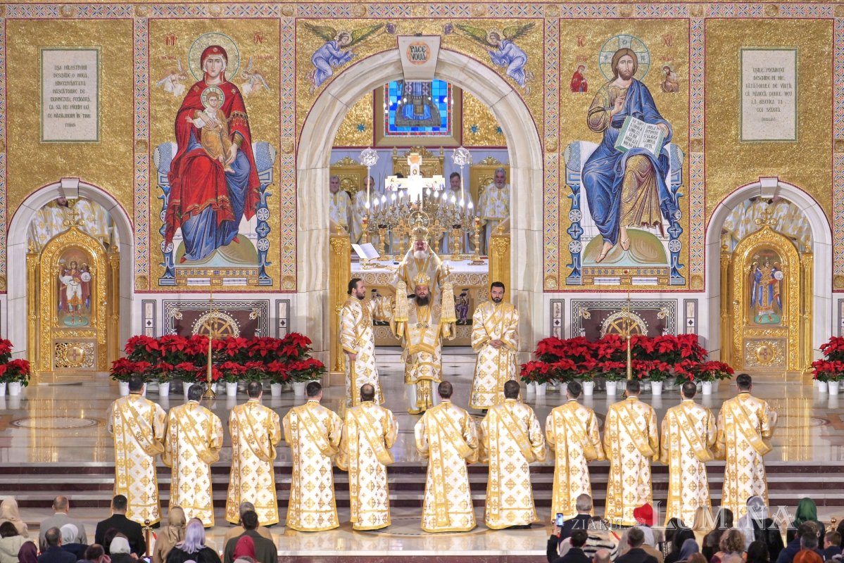 Prăznuire liturgică solemnă a Sfântului Apostol Andrei în București 349289