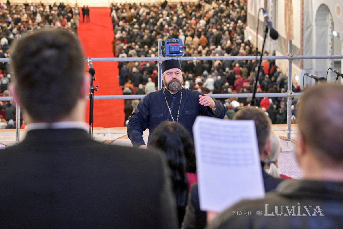 Prăznuire liturgică solemnă a Sfântului Apostol Andrei în București 349294